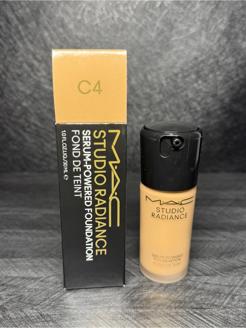 MAC Studio Radiance Serum Powered Liquid Foundation C4  30ml